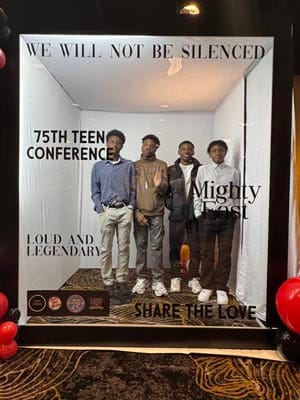 Enhance Guest Enjoyment Using a Photo Booth Box 3 20250320 185253496 1