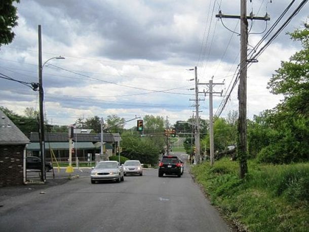 Intersection of Old Street Road and Brownsville Road